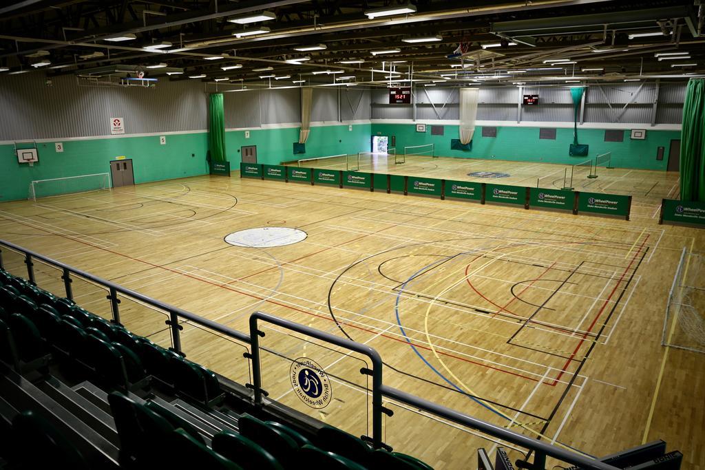 The Olympic Lodge Aylesbury  Exterior photo
